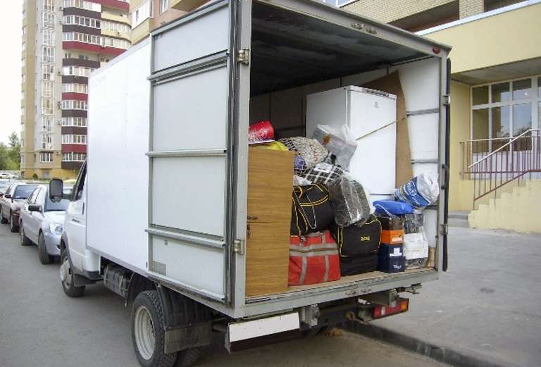 Заказ транспорта для перевозки мебели и бытовой техники из Якутска в Санкт-Петербург