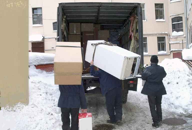 Доставка автотранспортом домашних вещей, коробок попутно из Якутска в Ростов-на-Дону